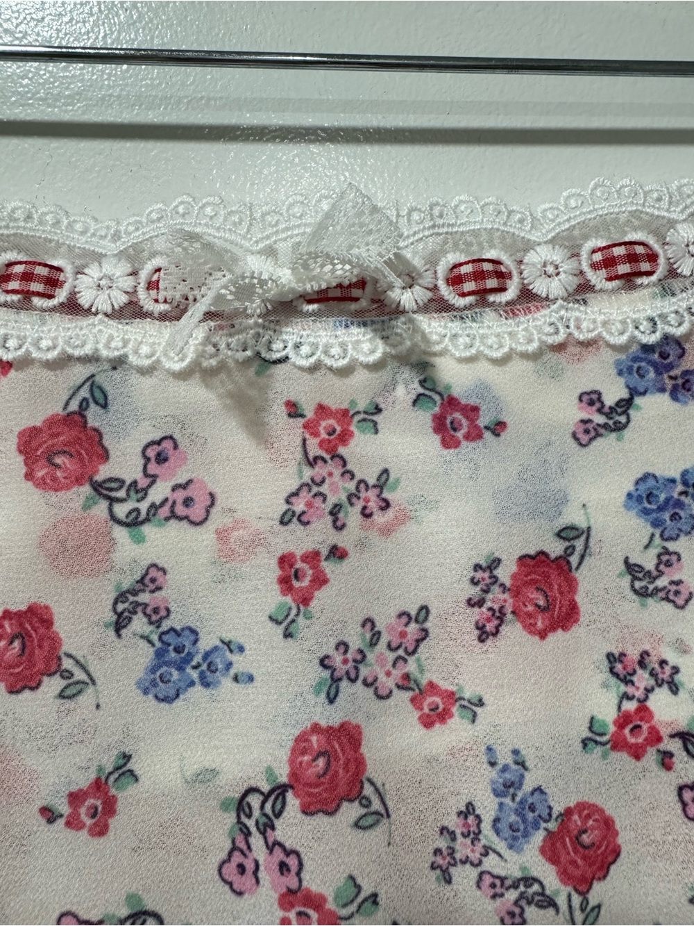 For Love And Lemons Ditsy Day White Mini Skirt with Red and Blue Floral Print - Picture 4 of 8